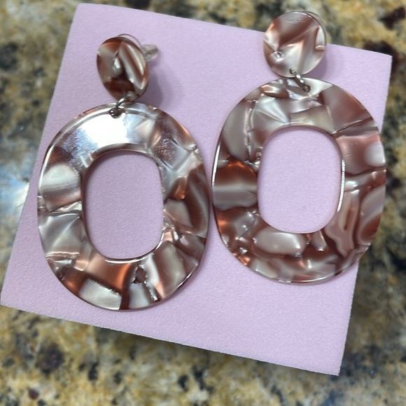 Free People Resin Drop Hoop Earrings - Picture 5 of 11